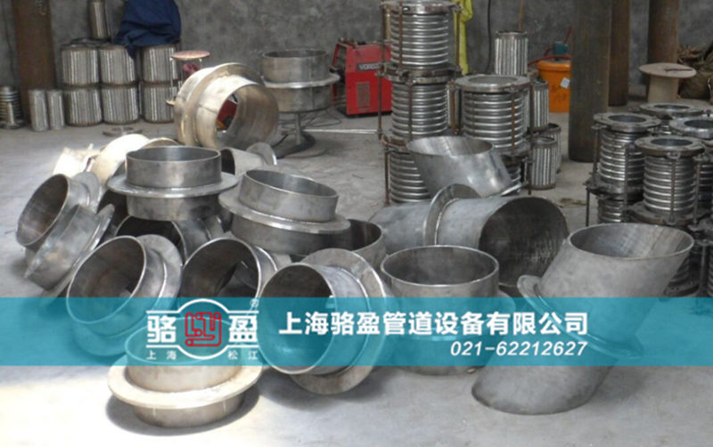 <a href=http://www.www.dxco.com.cn target=_blank class=infotextkey>防水套管</a>生產(chǎn)現(xiàn)場實圖